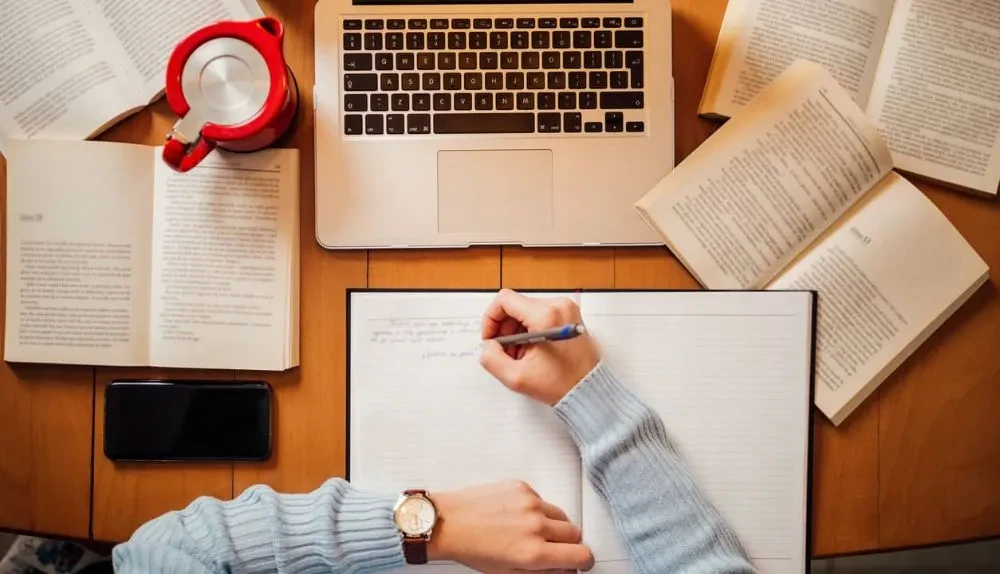 كيف تصنع محتوى تسويقي احترافي يعزز علامتك التجارية؟