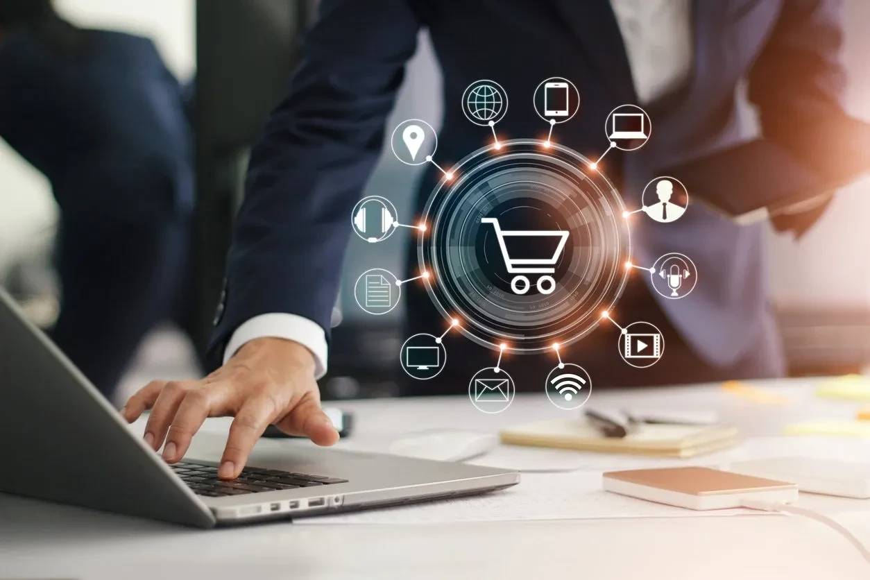 الفرق بين التسويق التقليدي والتسويق الالكتروني في السعودية